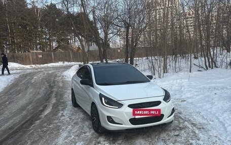 Hyundai Solaris II рестайлинг, 2014 год, 950 000 рублей, 21 фотография