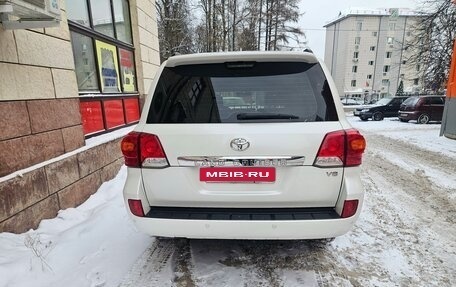 Toyota Land Cruiser 200, 2014 год, 4 090 000 рублей, 4 фотография