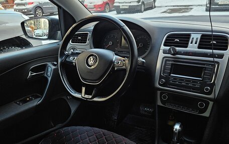 Volkswagen Polo VI (EU Market), 2016 год, 1 150 000 рублей, 2 фотография
