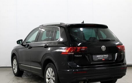 Volkswagen Tiguan II, 2018 год, 2 370 000 рублей, 6 фотография