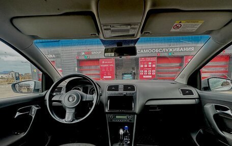 Volkswagen Polo VI (EU Market), 2010 год, 550 000 рублей, 3 фотография