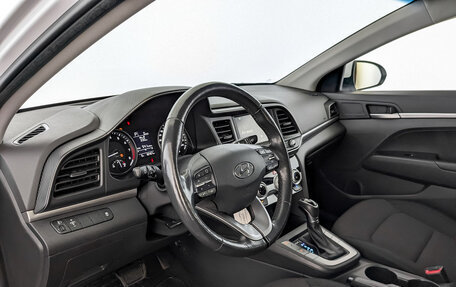 Hyundai Elantra VI рестайлинг, 2019 год, 1 790 000 рублей, 16 фотография