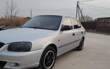 Hyundai Accent II, 2005 год, 600 000 рублей, 2 фотография