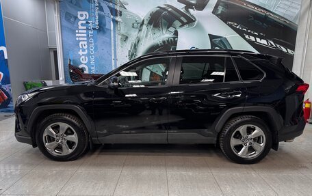 Toyota RAV4, 2020 год, 2 950 000 рублей, 2 фотография