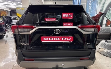 Toyota RAV4, 2020 год, 2 950 000 рублей, 8 фотография