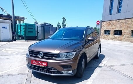 Volkswagen Tiguan II, 2017 год, 2 000 000 рублей, 1 фотография