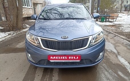 KIA Rio III рестайлинг, 2013 год, 1 050 000 рублей, 2 фотография
