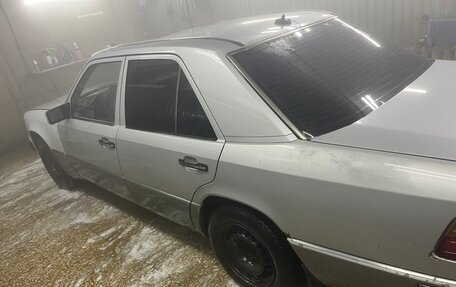 Mercedes-Benz W124, 1990 год, 220 000 рублей, 4 фотография