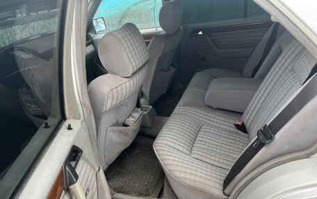 Mercedes-Benz W124, 1990 год, 220 000 рублей, 10 фотография