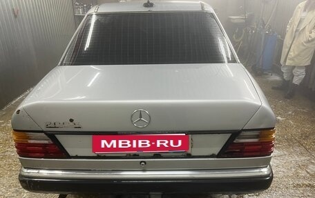 Mercedes-Benz W124, 1990 год, 220 000 рублей, 7 фотография