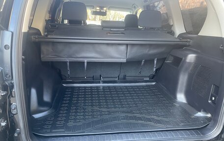 Toyota Land Cruiser Prado 150 рестайлинг 2, 2021 год, 7 600 000 рублей, 8 фотография