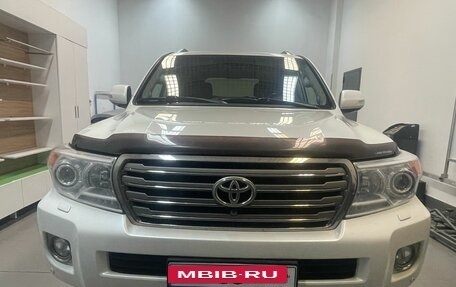 Toyota Land Cruiser 200, 2014 год, 4 490 000 рублей, 6 фотография