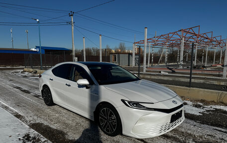 Toyota Camry, 2024 год, 3 950 000 рублей, 2 фотография