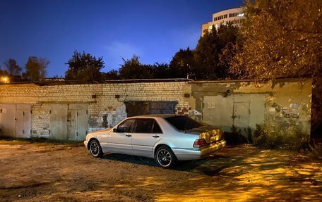 Mercedes-Benz S-Класс, 1995 год, 700 000 рублей, 3 фотография
