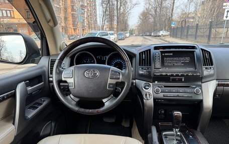 Toyota Land Cruiser 200, 2008 год, 3 335 000 рублей, 31 фотография