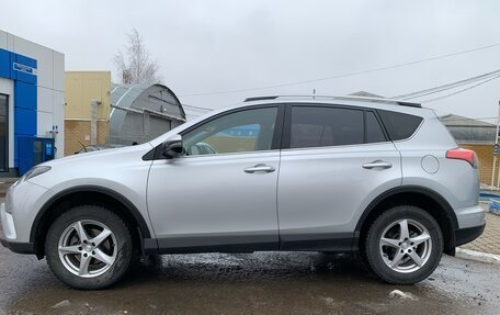 Toyota RAV4, 2017 год, 2 450 000 рублей, 4 фотография