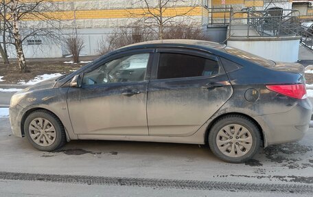 Hyundai Solaris II рестайлинг, 2015 год, 925 000 рублей, 5 фотография