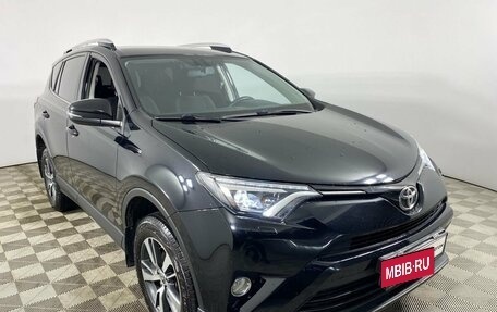 Toyota RAV4, 2018 год, 2 130 000 рублей, 3 фотография