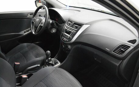 Hyundai Solaris II рестайлинг, 2016 год, 909 000 рублей, 12 фотография