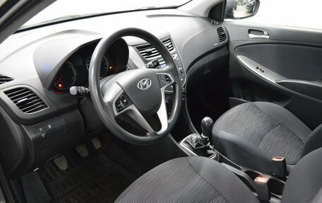 Hyundai Solaris II рестайлинг, 2016 год, 909 000 рублей, 10 фотография