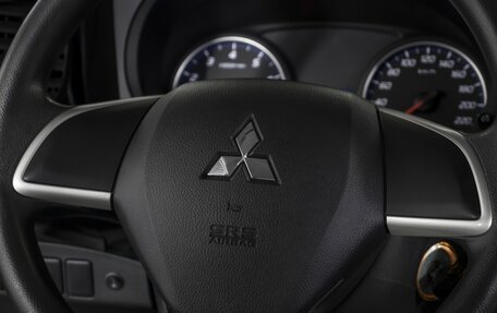 Mitsubishi Outlander III рестайлинг 3, 2016 год, 1 855 000 рублей, 13 фотография