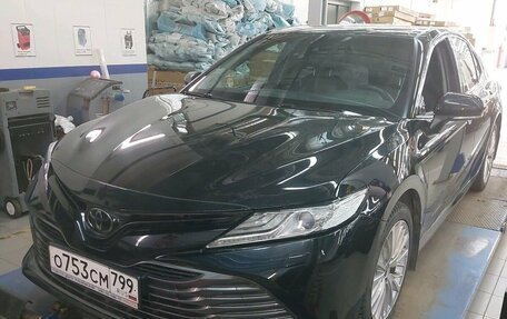 Toyota Camry, 2019 год, 3 247 000 рублей, 1 фотография