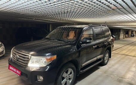 Toyota Land Cruiser 200, 2014 год, 4 490 000 рублей, 2 фотография