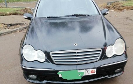 Mercedes-Benz C-Класс, 2004 год, 580 000 рублей, 2 фотография
