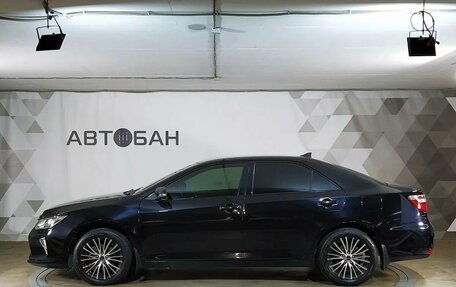 Toyota Camry, 2018 год, 2 645 000 рублей, 4 фотография