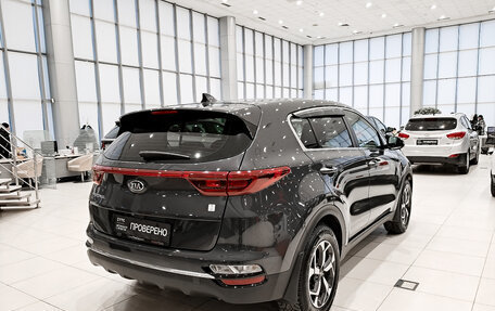 KIA Sportage IV рестайлинг, 2020 год, 2 290 000 рублей, 5 фотография