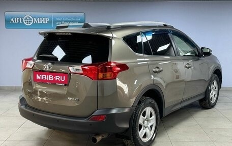 Toyota RAV4, 2014 год, 1 700 000 рублей, 7 фотография