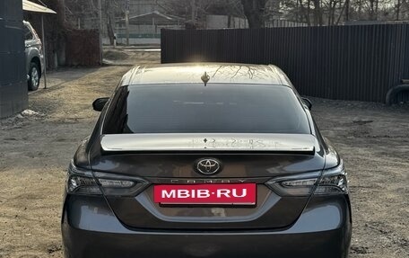 Toyota Camry, 2020 год, 2 900 000 рублей, 4 фотография