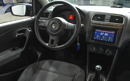 Volkswagen Polo VI (EU Market), 2011 год, 745 000 рублей, 12 фотография