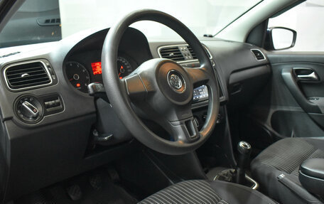 Volkswagen Polo VI (EU Market), 2011 год, 745 000 рублей, 14 фотография