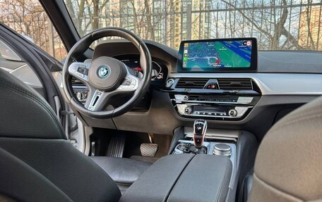 BMW 5 серия, 2018 год, 4 000 000 рублей, 9 фотография