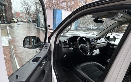 Volkswagen Multivan T6 рестайлинг, 2019 год, 5 249 000 рублей, 14 фотография