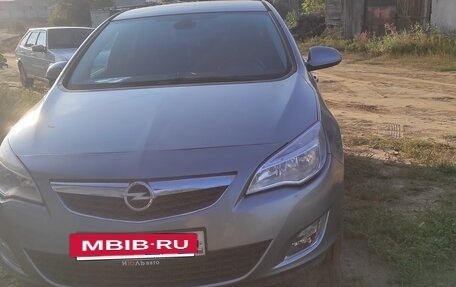 Opel Astra J, 2010 год, 610 000 рублей, 4 фотография