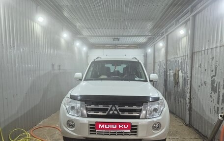 Mitsubishi Pajero IV, 2013 год, 2 650 000 рублей, 1 фотография