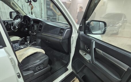 Mitsubishi Pajero IV, 2013 год, 2 650 000 рублей, 13 фотография