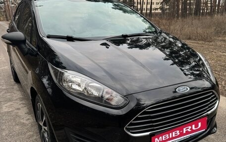 Ford Fiesta, 2016 год, 1 080 000 рублей, 3 фотография