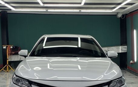 Toyota Camry, 2019 год, 2 380 000 рублей, 6 фотография