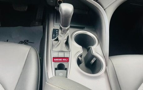 Toyota Camry, 2022 год, 2 420 442 рублей, 14 фотография