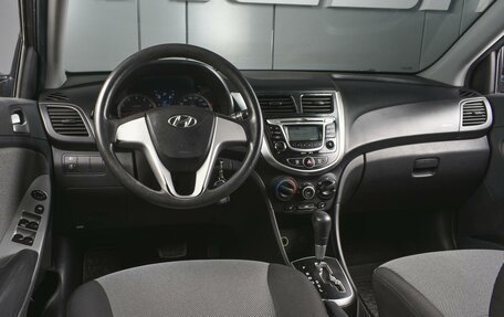 Hyundai Solaris II рестайлинг, 2012 год, 1 010 000 рублей, 6 фотография