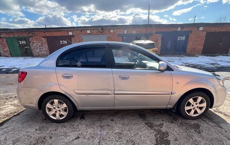 KIA Rio II, 2011 год, 600 000 рублей, 2 фотография