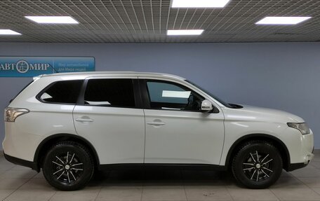 Mitsubishi Outlander III рестайлинг 3, 2014 год, 1 712 000 рублей, 4 фотография