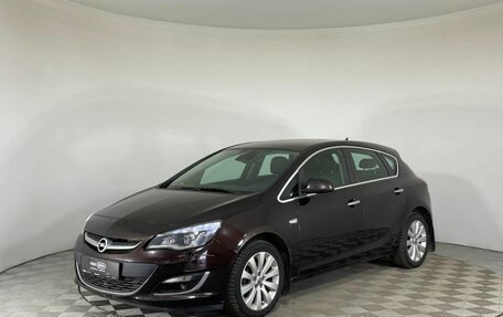 Opel Astra J, 2013 год, 566 000 рублей, 1 фотография