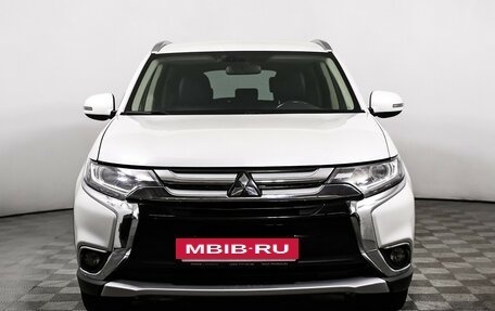 Mitsubishi Outlander III рестайлинг 3, 2017 год, 2 298 000 рублей, 2 фотография