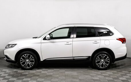 Mitsubishi Outlander III рестайлинг 3, 2017 год, 2 298 000 рублей, 8 фотография