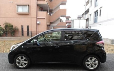 Toyota Ractis II, 2014 год, 900 898 рублей, 2 фотография