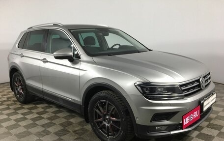 Volkswagen Tiguan II, 2017 год, 2 860 000 рублей, 3 фотография